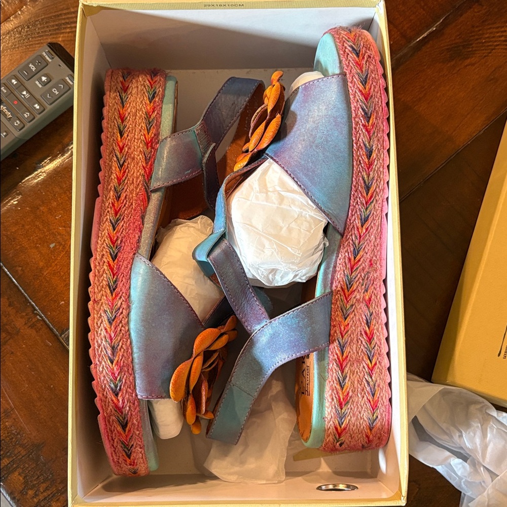 L'Artiste Spring Step Sandals Wedges Tempest-Blum Blue Multi Size 41 (9.5-10)